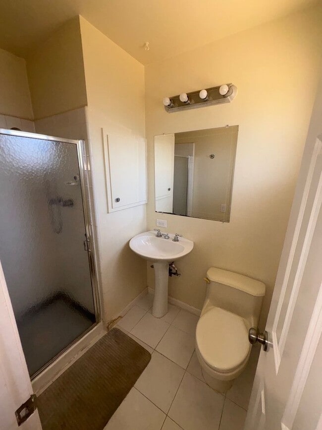 Building Photo - Ranch Styled 3Bed/2Bath SFH For Rent In The Desirable Town of Milpitas!!!