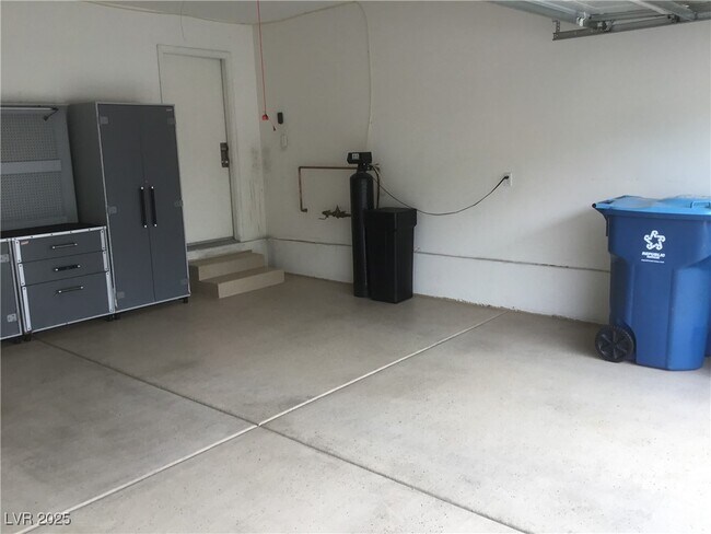 Building Photo - 8277 W Wildwood Glen Dr