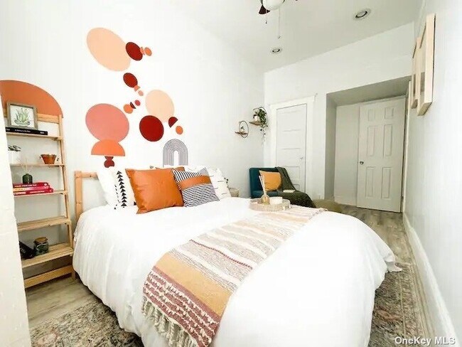 Building Photo - 35-19 214th Pl