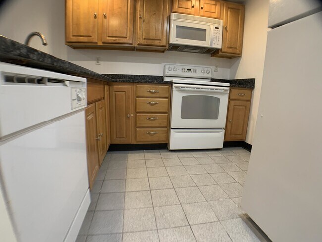 Building Photo - 36 Queensberry St