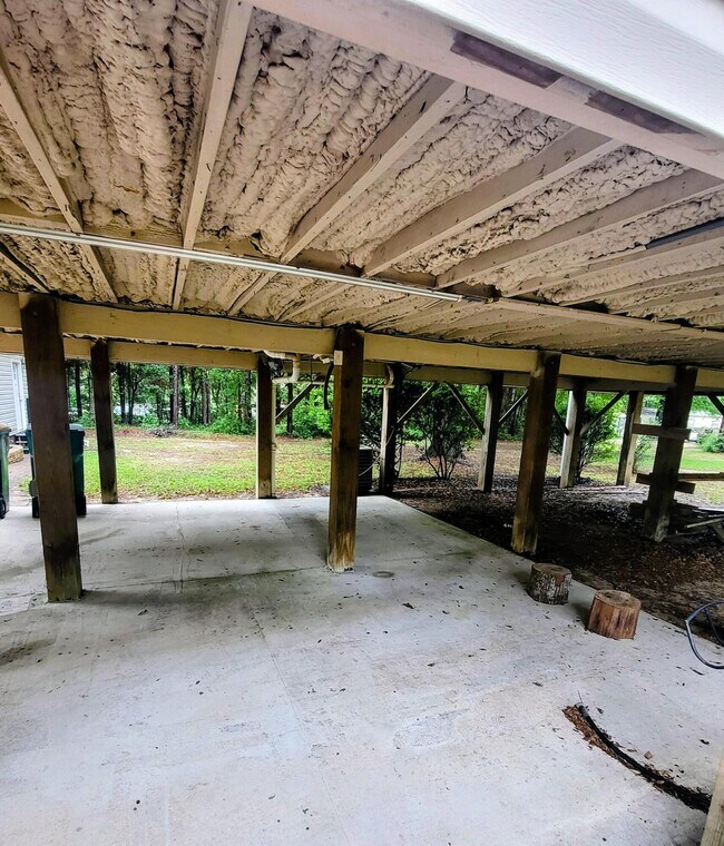 Building Photo - 3088 Log Cabin Ln