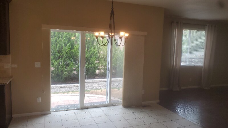 Building Photo - 948 Fire Rock Pl