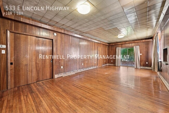 Building Photo - 533 Lincoln Hwy E