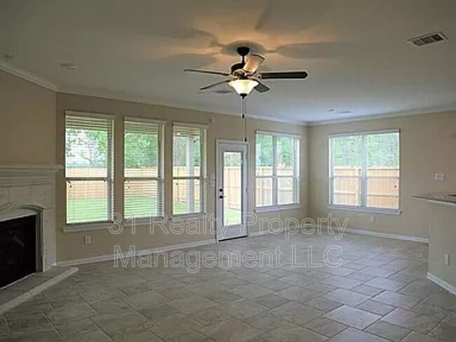 Building Photo - 18435 Weeping Spring Dr