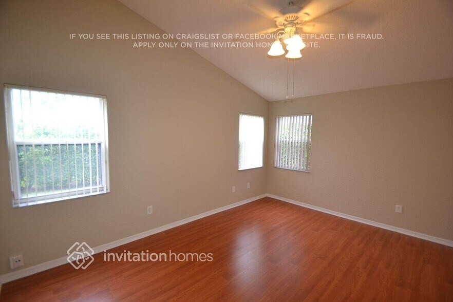 Building Photo - 1614 SW 158th Terrace