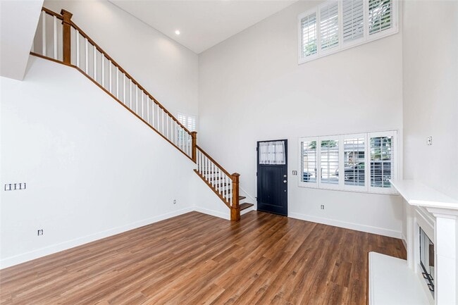 Building Photo - 24818 Woodward Ave