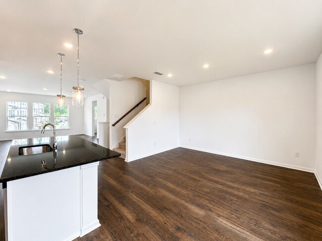 Building Photo - 2837 Rosehall