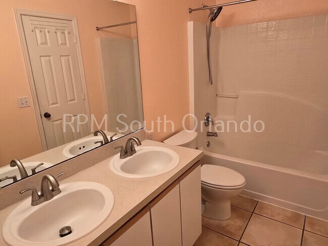 Building Photo - Southchase