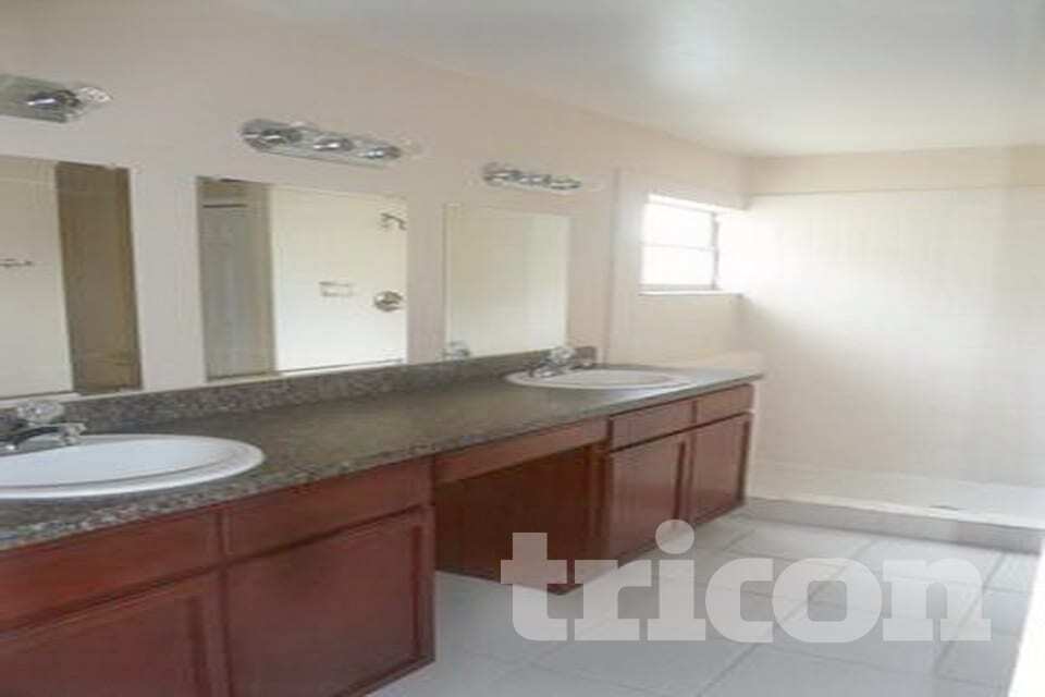 Building Photo - 2143 Opal Dr