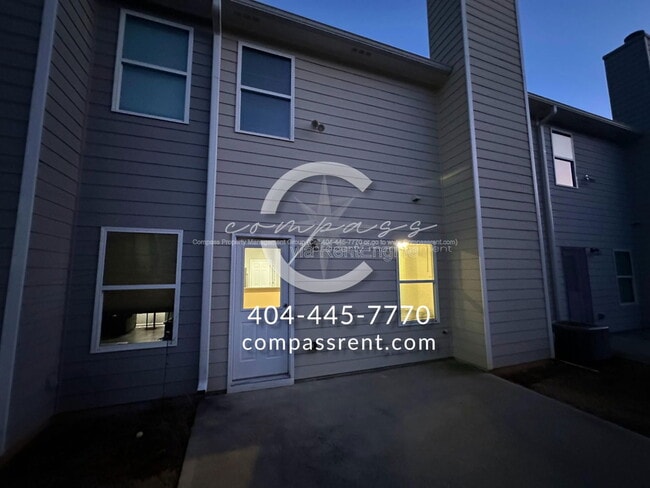 Building Photo - 119 Squarewood Ln NW