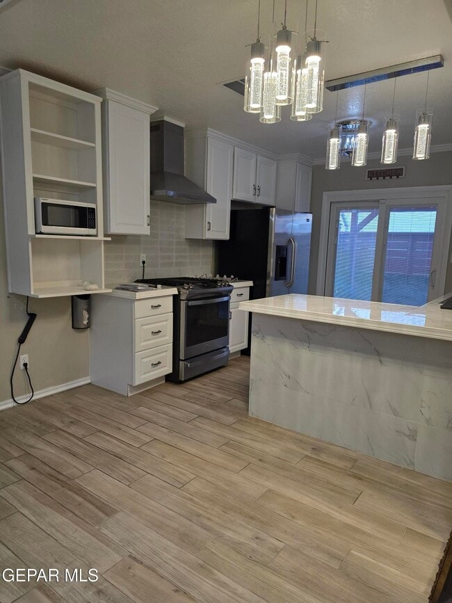 Building Photo - 12105 Royal Woods Dr