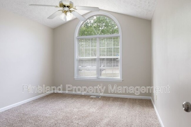 Building Photo - 310 Timberidge Dr