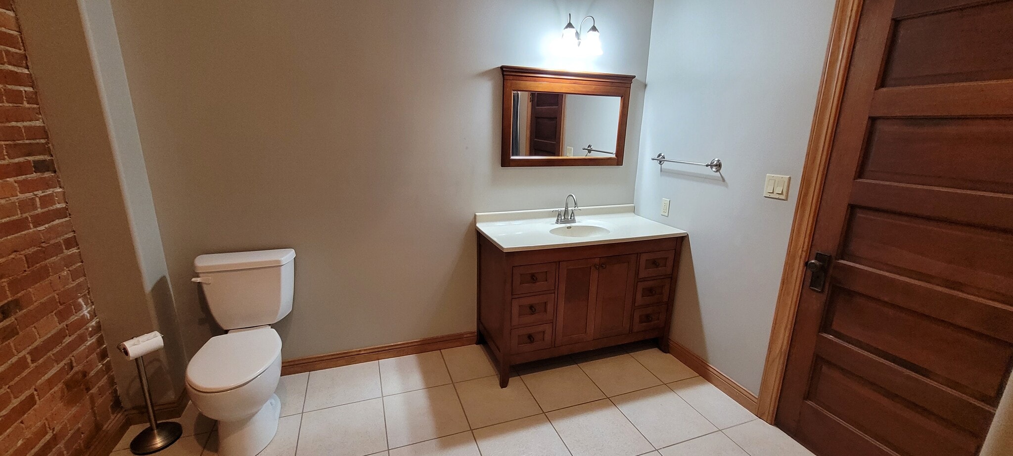 48 inch vanity - 520 W 1st St