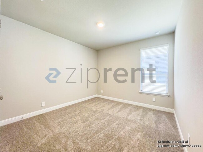 Building Photo - 3108 Lionsgate Dr