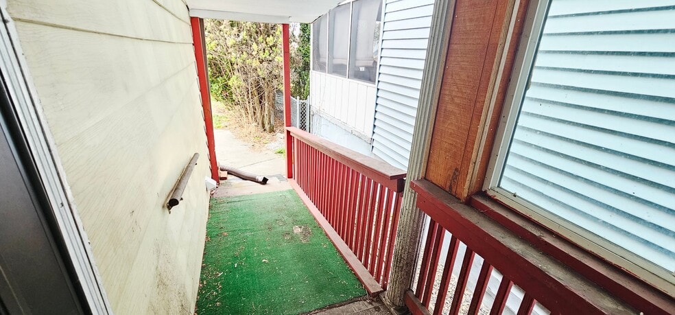 Building Photo - 304 Vine St