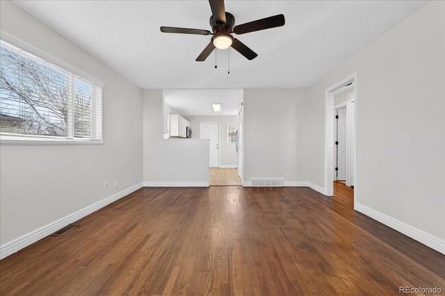 Building Photo - 69 Del Mar Cir