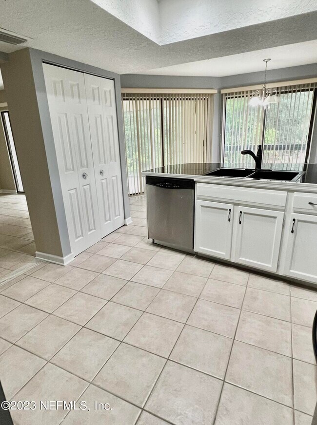 Building Photo - 8797 Como Lake Dr