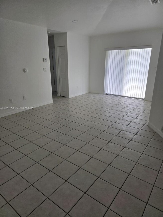 Building Photo - 20137 SW 88th Ct
