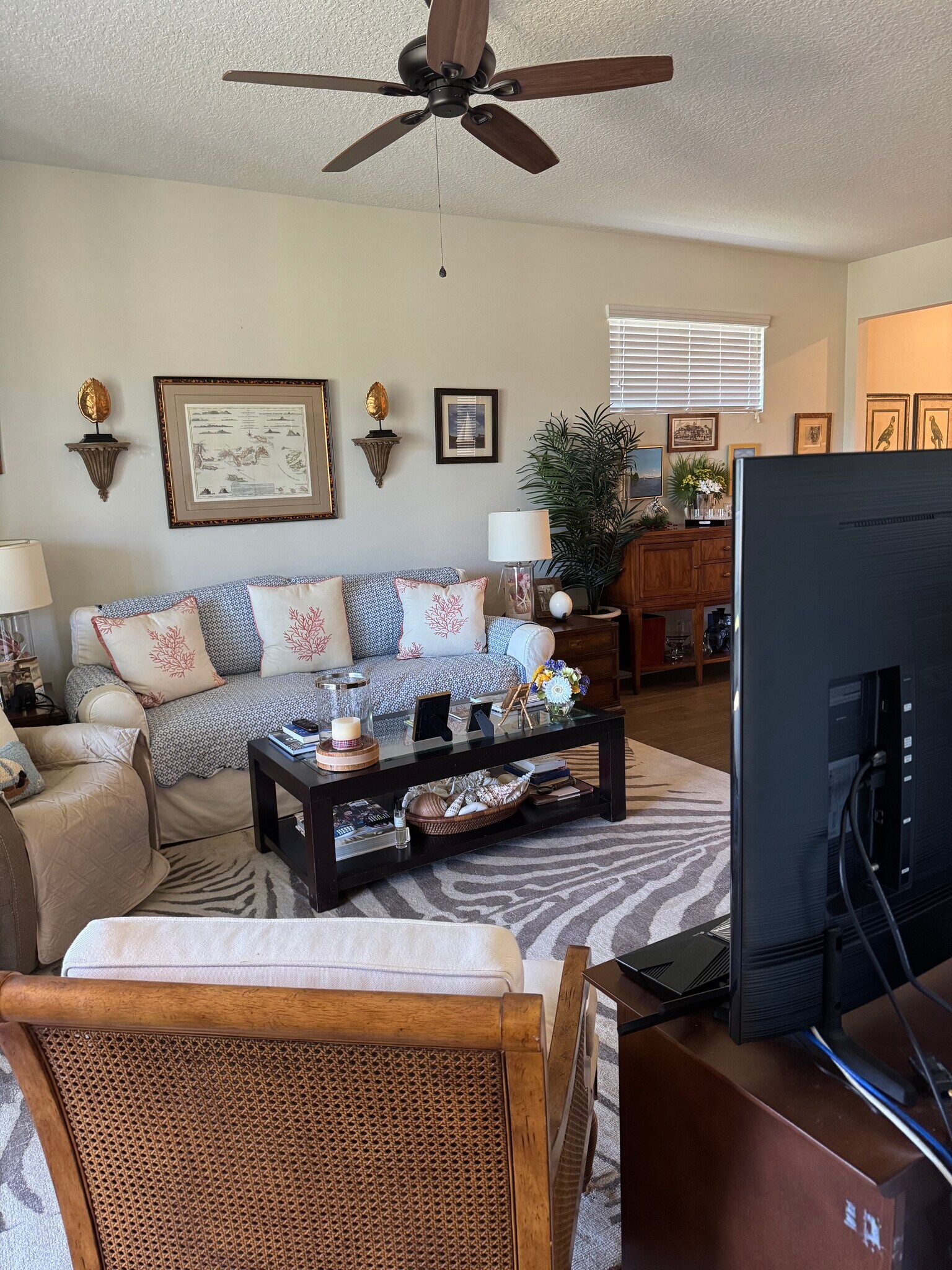 Living room - 9645 SW 63rd Loop