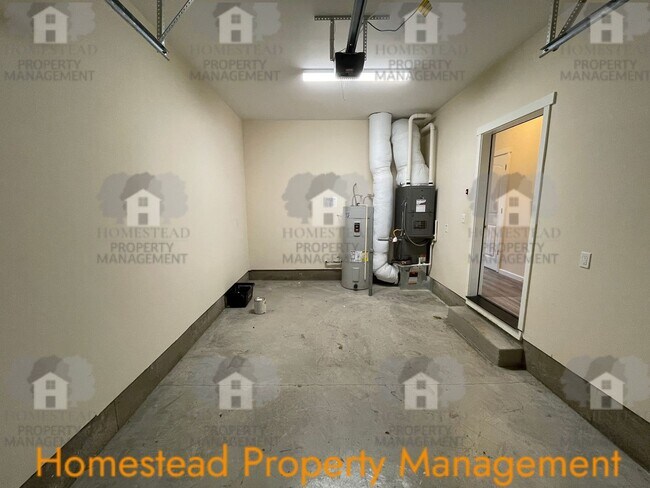 Building Photo - 476