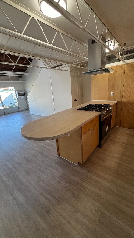 Building Photo - 6025 Christie Ave