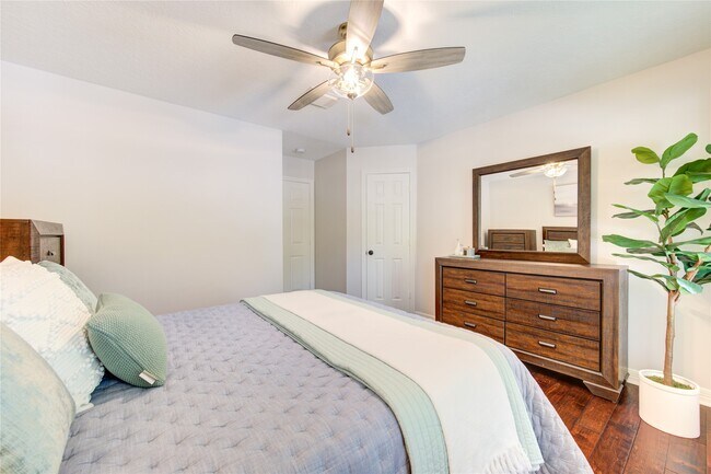 Building Photo - 12503 Whispering Sands Ct