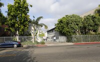 Building Photo - Bronson