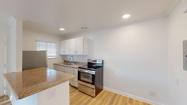 Building Photo - 7 Merrydale Rd