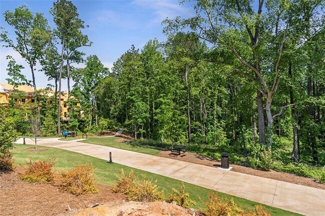 Building Photo - 535 Clover Ln