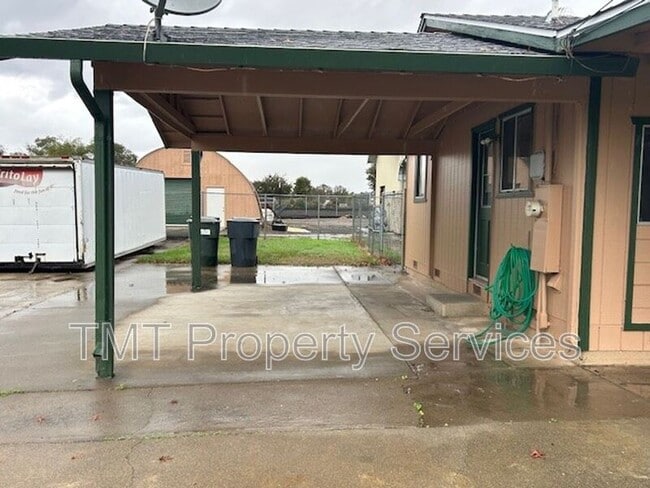 Building Photo - 1315 I St