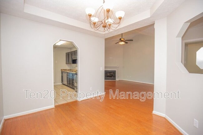 Building Photo - 3714 Fairview Dr