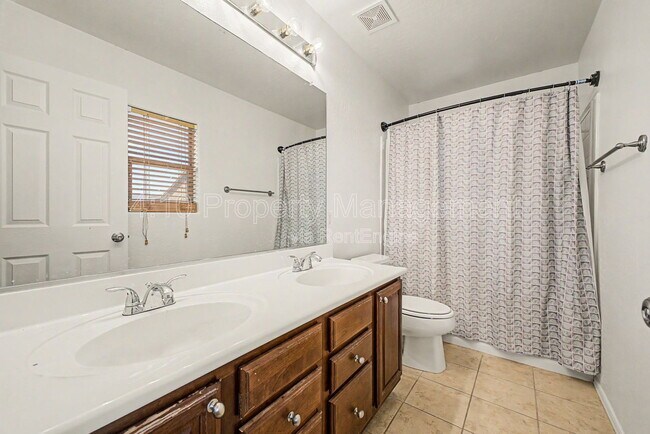 Building Photo - 6355 W Sophie Ln