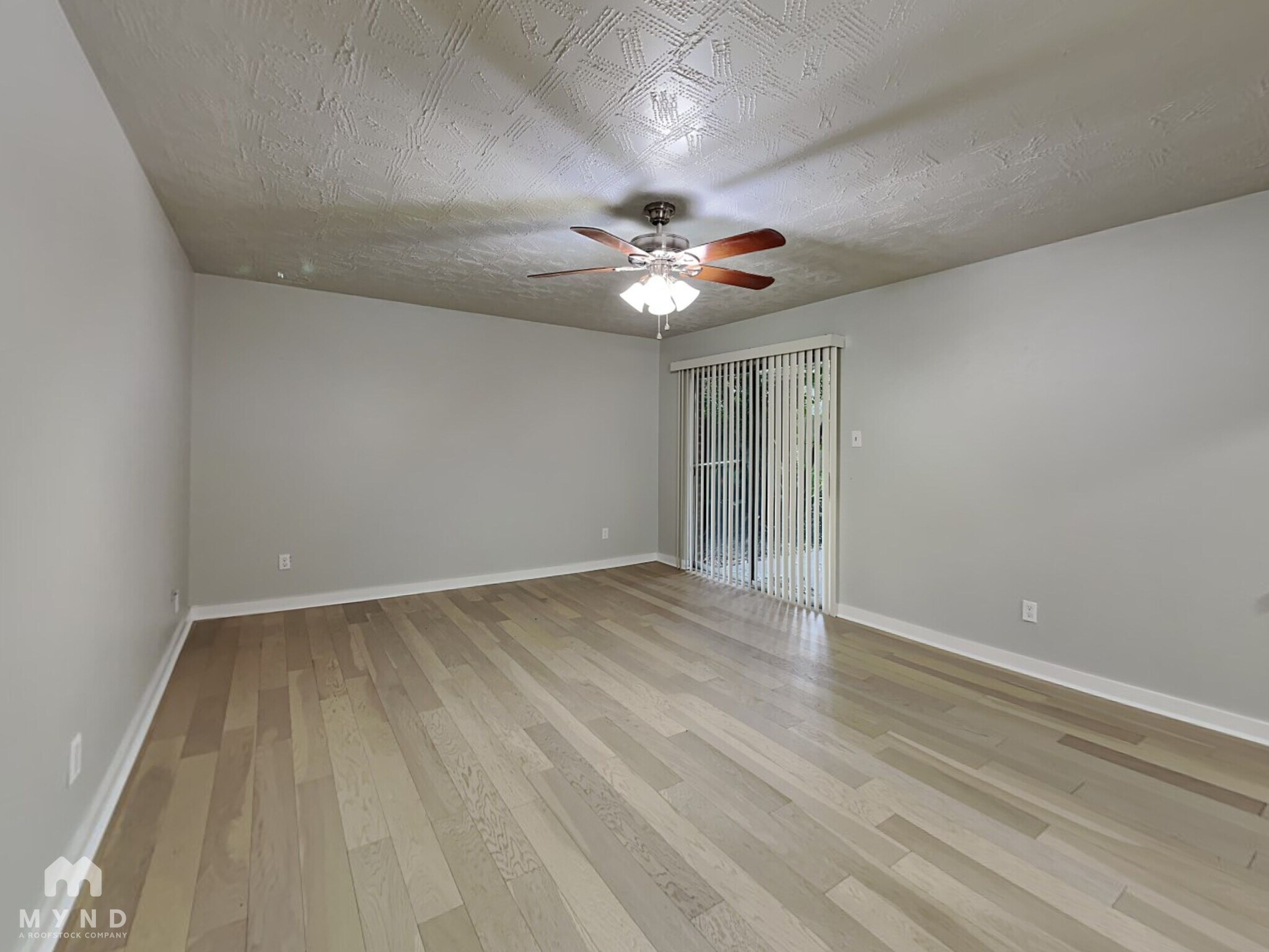 Building Photo - 15218 Tresch Ln