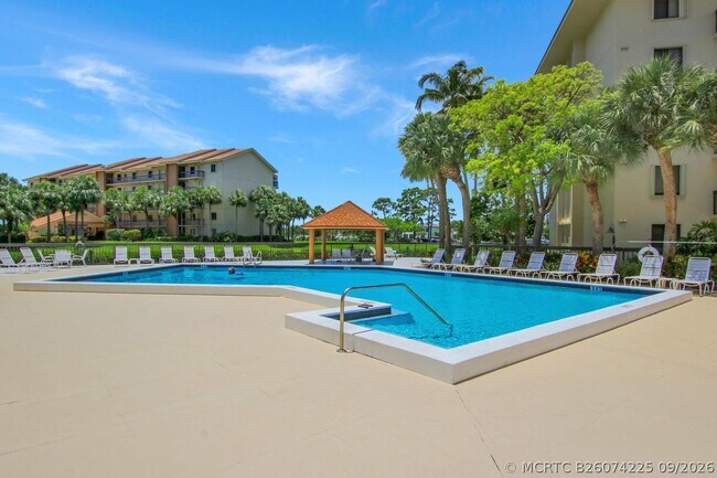 Building Photo - 1601 Marina Isle Way