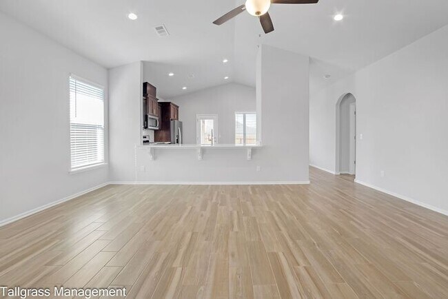 Building Photo - Lease Luxury Living in 'The Tahoe' - A Modern Haven in Owasso