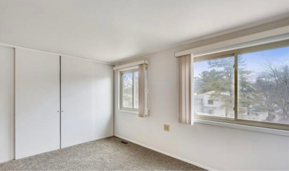 Building Photo - 9409 Gentle Cir