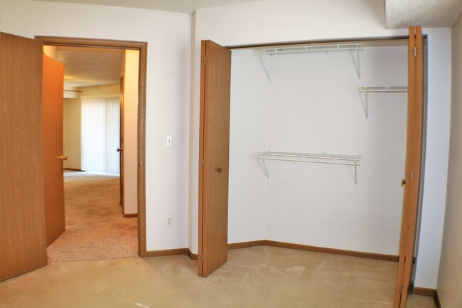 Building Photo - $1,125 | 2 Bedroom, 1 Bathroom Condo | Pet...