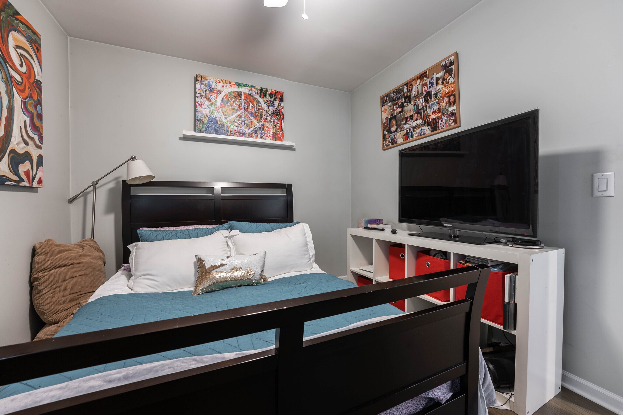 Building Photo - 2651 W Armitage Ave