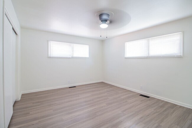 Building Photo - 2510 56th St