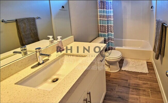 Building Photo - 7478 N Hutch Ln