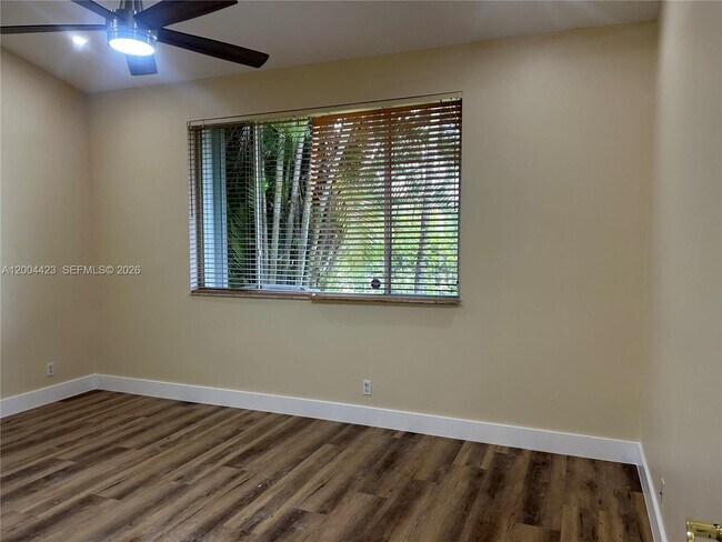 Building Photo - 15851 SW 10th St