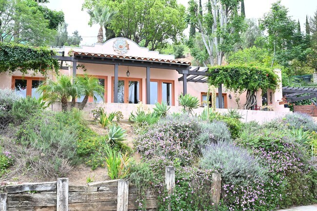 Primary Photo - Remodeled Hilltop Home with a View