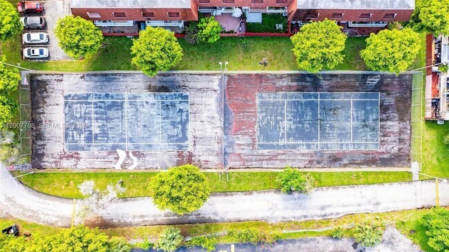 Building Photo - 240 NW 107th Ave