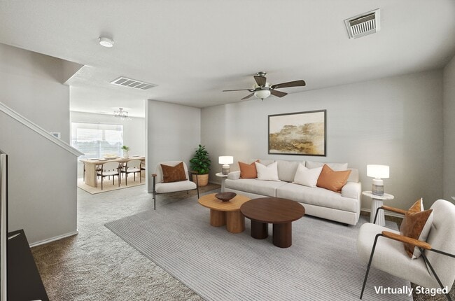 Building Photo - 3933 Brook Hollow Dr