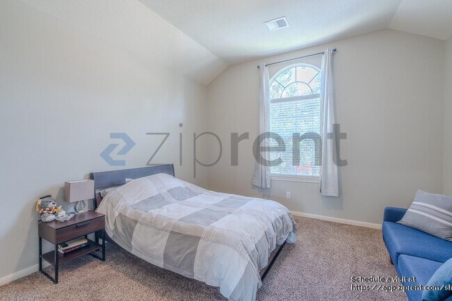 Building Photo - 12503 Pierwood Ct