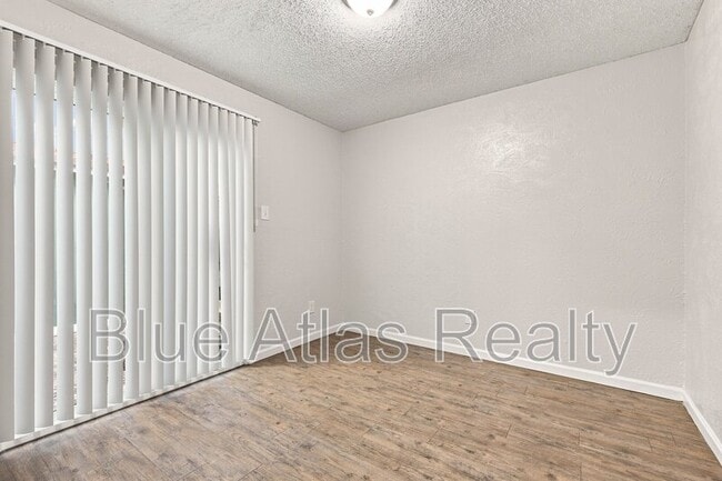Building Photo - 10324 Whitingham Dr