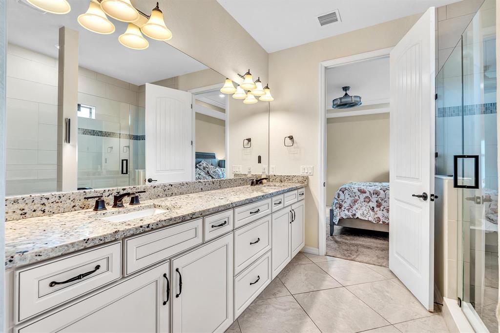 Building Photo - 7921 NW 82nd Ct