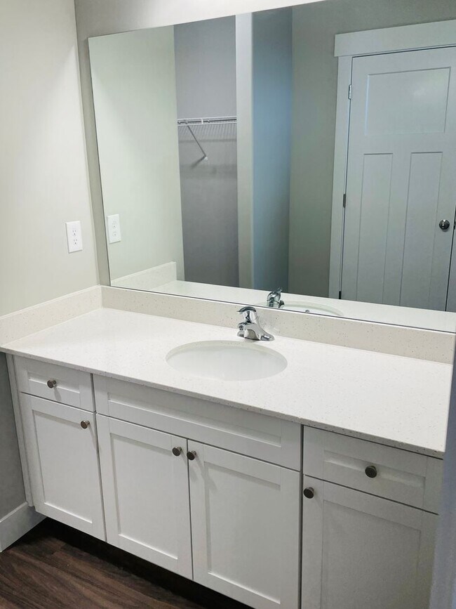 Building Photo - New Construction Condominium in Prime Riverton Location