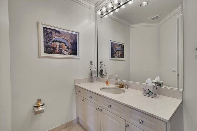 Building Photo - 6001 N Ocean Dr