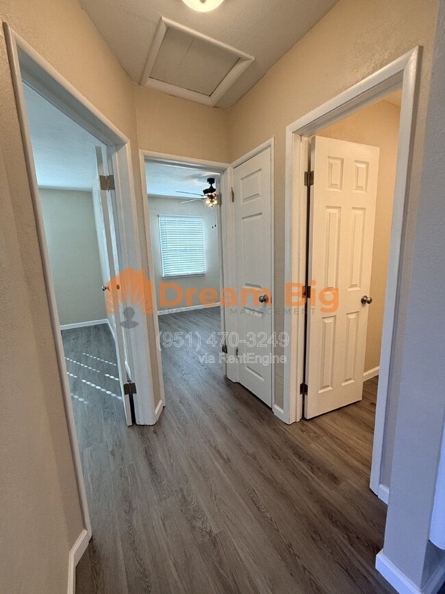 Building Photo - 1365 Stillman Ave